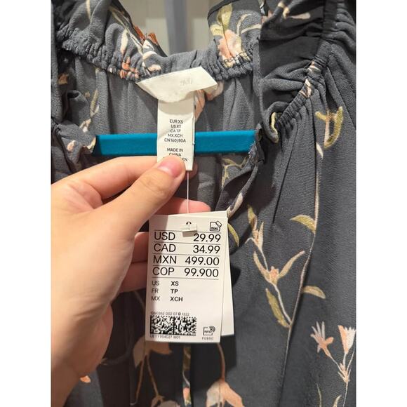 H&M printed long sleeve dress NWT xs - Picture 2 of 3